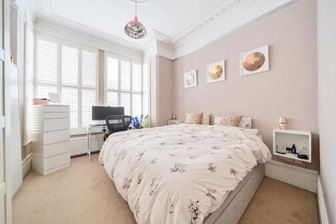 Flat 2, 2 Albany Road, London, W13 8PG