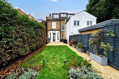 Flat 2, 2 Albany Road, London, W13 8PG