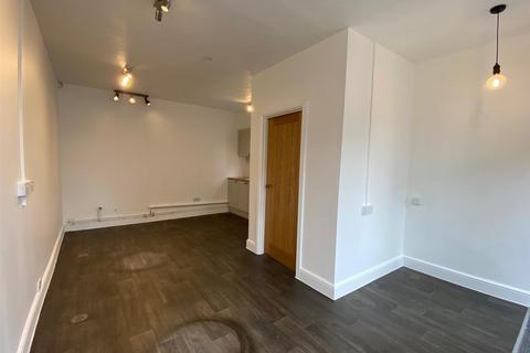 Property to rent, Queen Street, Bottesford