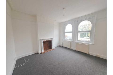 3 bedroom maisonette to rent, Station Road, Westgate on sea CT8