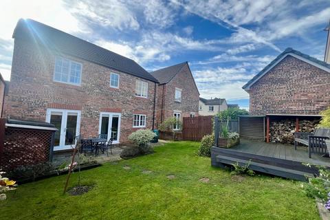 4 bedroom detached house for sale, Low Rocha Grove, Millhouse Green, S36 9AN