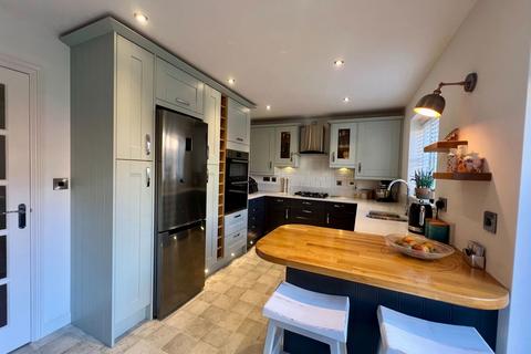 34 Low Rocha Grove, Millhouse Green, Sheffield, S36 9AN