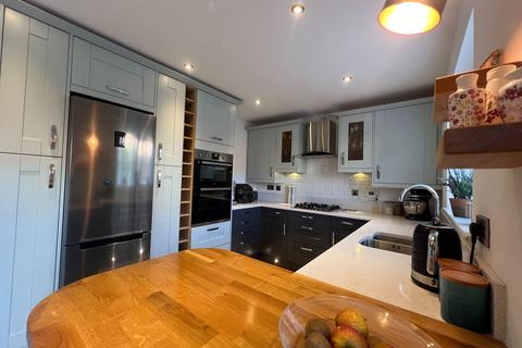 34 Low Rocha Grove, Millhouse Green, Sheffield, S36 9AN