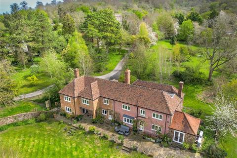 5 bedroom detached house for sale, Great Kimble, Buckinghamshire