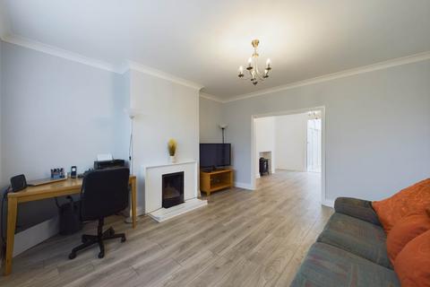 3 bedroom house for sale, Station Road, Kings Langley