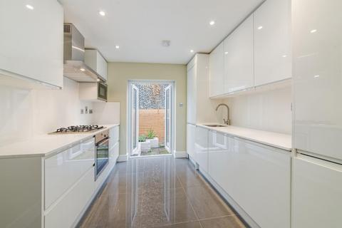 2 bedroom maisonette to rent, Burnaby Street, Chelsea, London, SW10