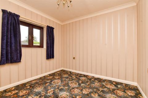 2 bedroom ground floor flat for sale, Wickham Road, Shirley, Croydon, Surrey