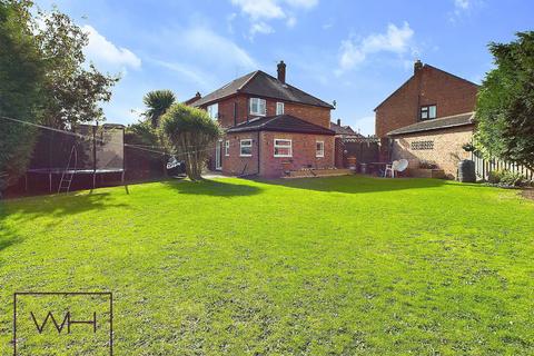 3 bedroom semi-detached house for sale, Court Close, Doncaster DN5