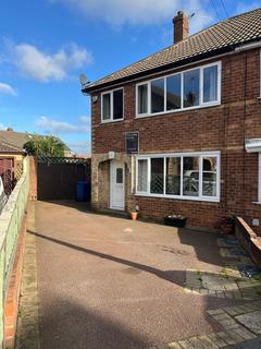 3 bedroom semi-detached house for sale, Court Close, Doncaster DN5