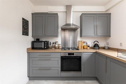 9 Howden Drive, Jedburgh, TD8 6JZ