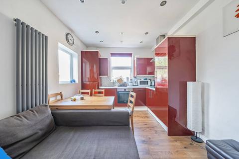 4 bedroom flat for sale, Kilburn Lane, Queen's Park, London, W10