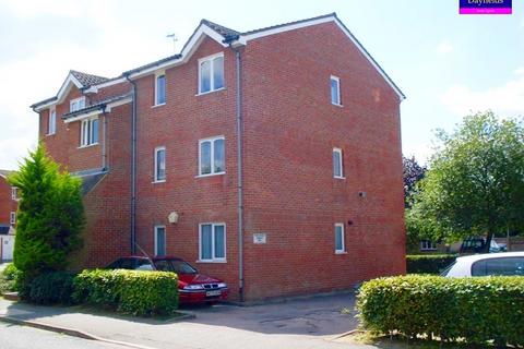 2 bedroom flat to rent, Howard Close, Waltham Abbey EN9