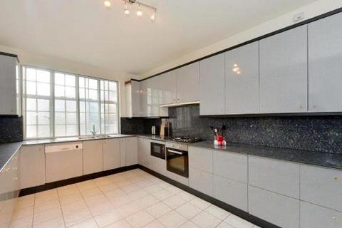 5 bedroom property to rent, Park Road, London NW8