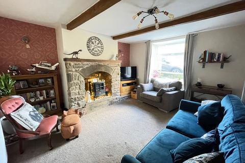 1 Downing Square, Penistone, Sheffield, S36 6AY