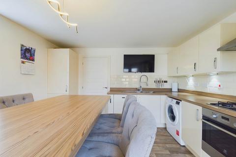 4 bedroom end of terrace house for sale, Signal Path, Aylesbury HP22