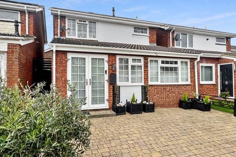 4 bedroom detached house for sale, Aidans Close, Dunstable LU6