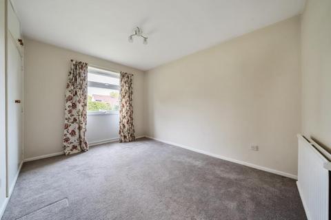 5 Burr Close, Sutton, Witney, OX29 5SJ