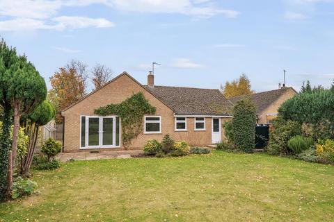 5 Burr Close, Sutton, Witney, OX29 5SJ