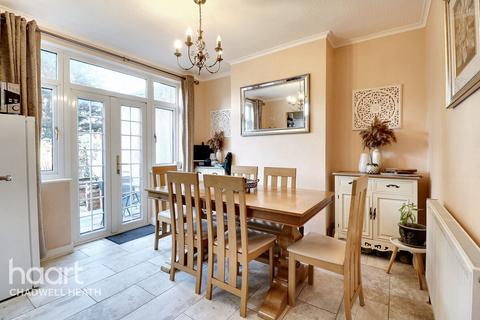 13 Albert Road, Dagenham, RM8 1LR