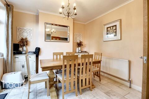 13 Albert Road, Dagenham, RM8 1LR