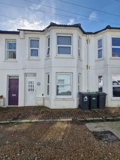 3 bedroom terraced house to rent, Bath Road, Eastbourne BN21