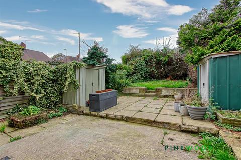 3 bedroom terraced house for sale, Wordsworth Road, Chesterfield S41