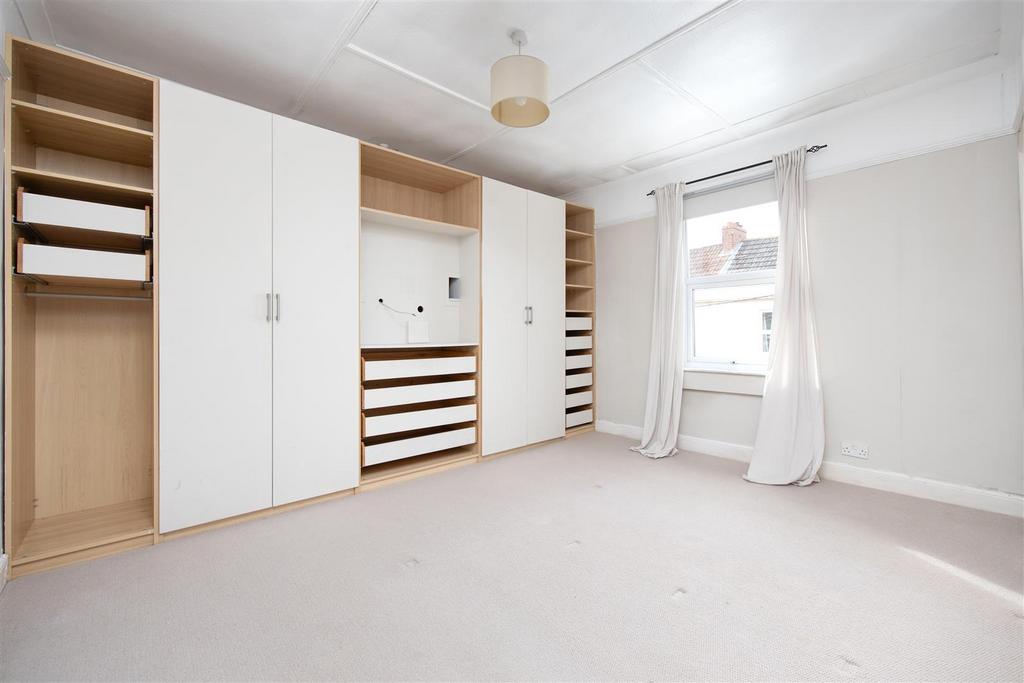 10 Adcroft Street Trowbridge BA14 8 PF (10).jpg