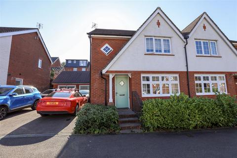 3 bedroom semi-detached house for sale, Ffordd Dol Y Coed, Bryncae, Llanharan, Pontyclun, CF72 9WA