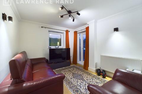 2 bedroom flat for sale, Reservoir Road, Ruislip, Middlesex, HA4