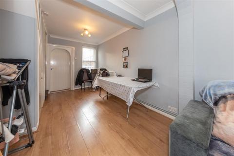 2 bedroom end of terrace house for sale, West Street, Dunstable LU6