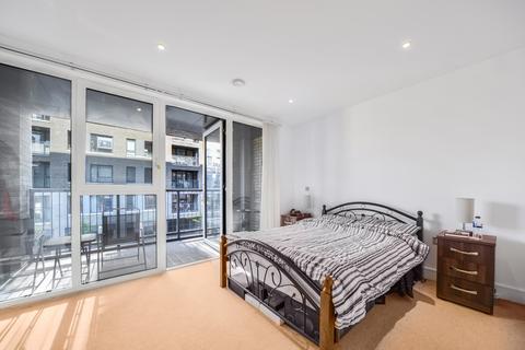 1 bedroom apartment for sale, Harbourside Court, Marine Wharf, Surrey Quays SE8