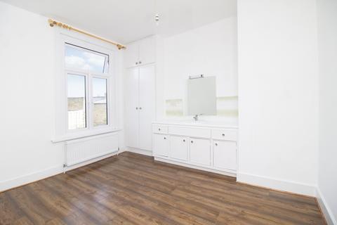 2 bedroom flat to rent, Lordship Lane,  East Dulwich, SE22