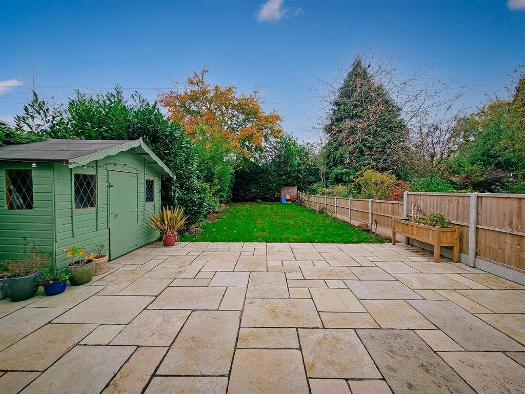 Ann Garden-2.jpg