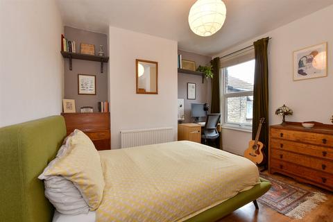 2 bedroom apartment for sale, Murchison Road, Leyton