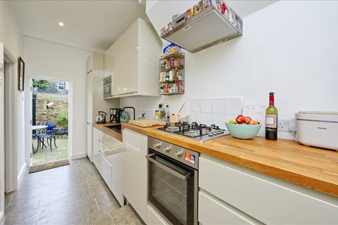 2 bedroom flat for sale, Acton W3 W3