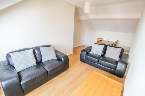 2 bedroom flat to rent, £95.50pppw - Grosvenor Road, Jesmond