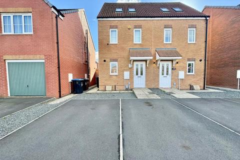 3 bedroom semi-detached house to rent, Buckthorn Grove, Middlesbrough