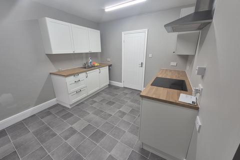3 bedroom terraced house to rent, Northcote Street, Semilong, Northampton, NN2