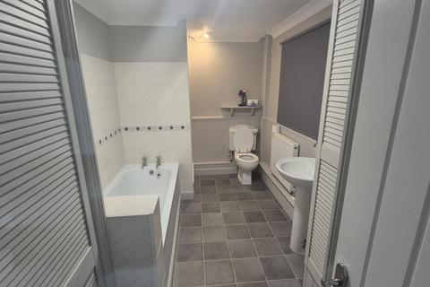3 bedroom terraced house to rent, Northcote Street, Semilong, Northampton, NN2