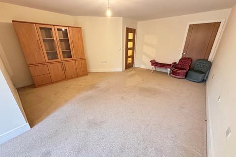 undefined, High Street North, Dunstable LU6