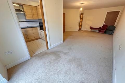 undefined, High Street North, Dunstable LU6