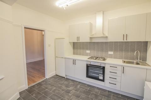 2 bedroom flat to rent, Green Lane, Hendon, NW4