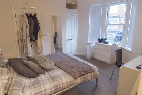 3 bedroom flat to rent, £150pppw - Buston Terrace, Jesmond