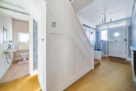 6 Forest Ridge, Beckenham, BR3 3NH