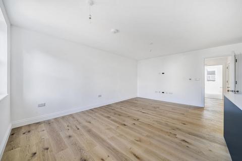 2 bedroom flat for sale, Exbury Road, Catford