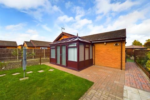 2 bedroom detached bungalow for sale, Fulmar Road, Lincoln