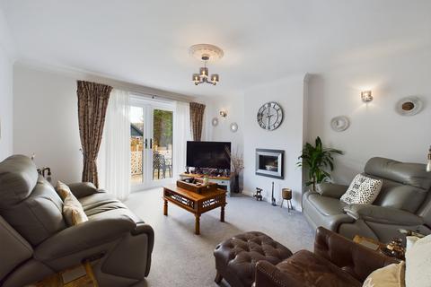 12 Crawley Close, Tyldesley, Manchester, M29 8XG