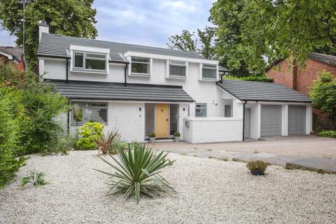 4 bedroom detached house for sale, The Chestnuts, Henley On Thames RG9