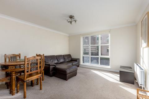 2 bedroom flat to rent, 3, Silvermills, Edinburgh, EH3 5BF