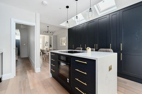 24 Exeter Street, Brighton, BN1 5PG